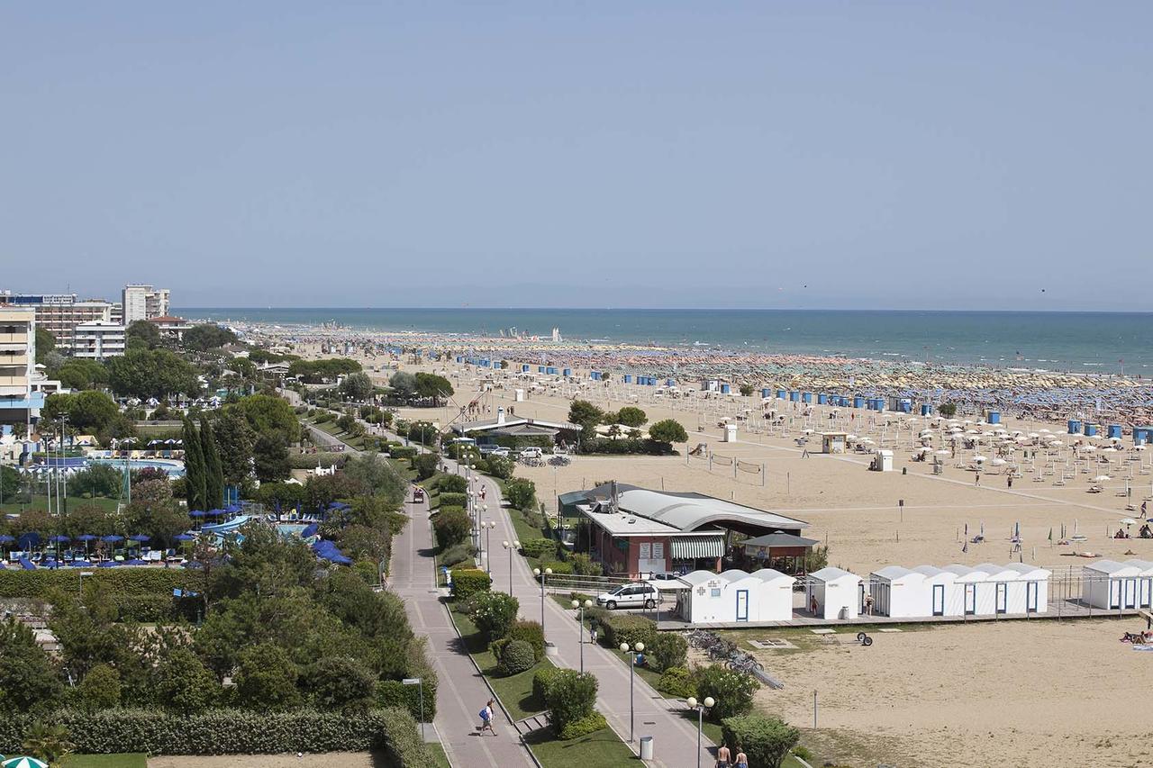 Villa Fiori Bibione Exterior foto